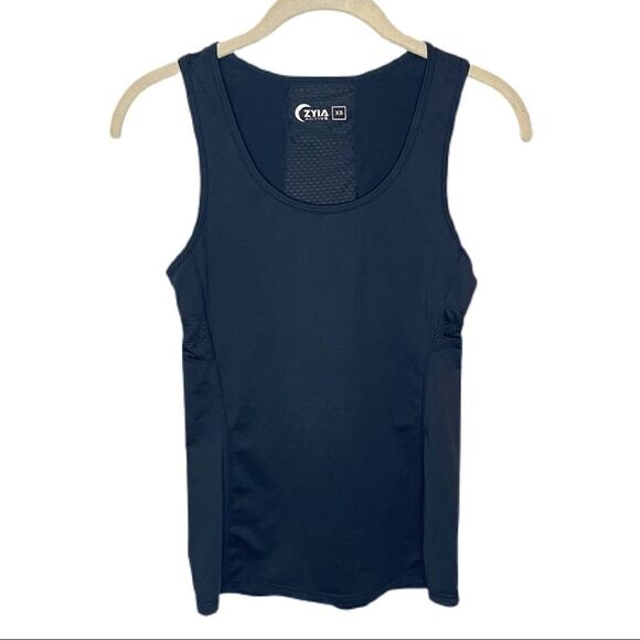 ZYIA Black Distance Zipper Tank. - Picture 3 of 6